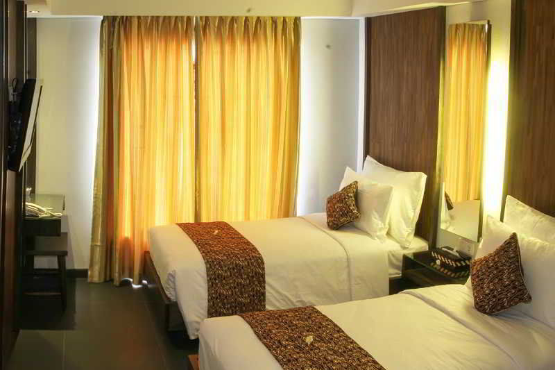 Ping Hotel Семіньяк Екстер'єр фото