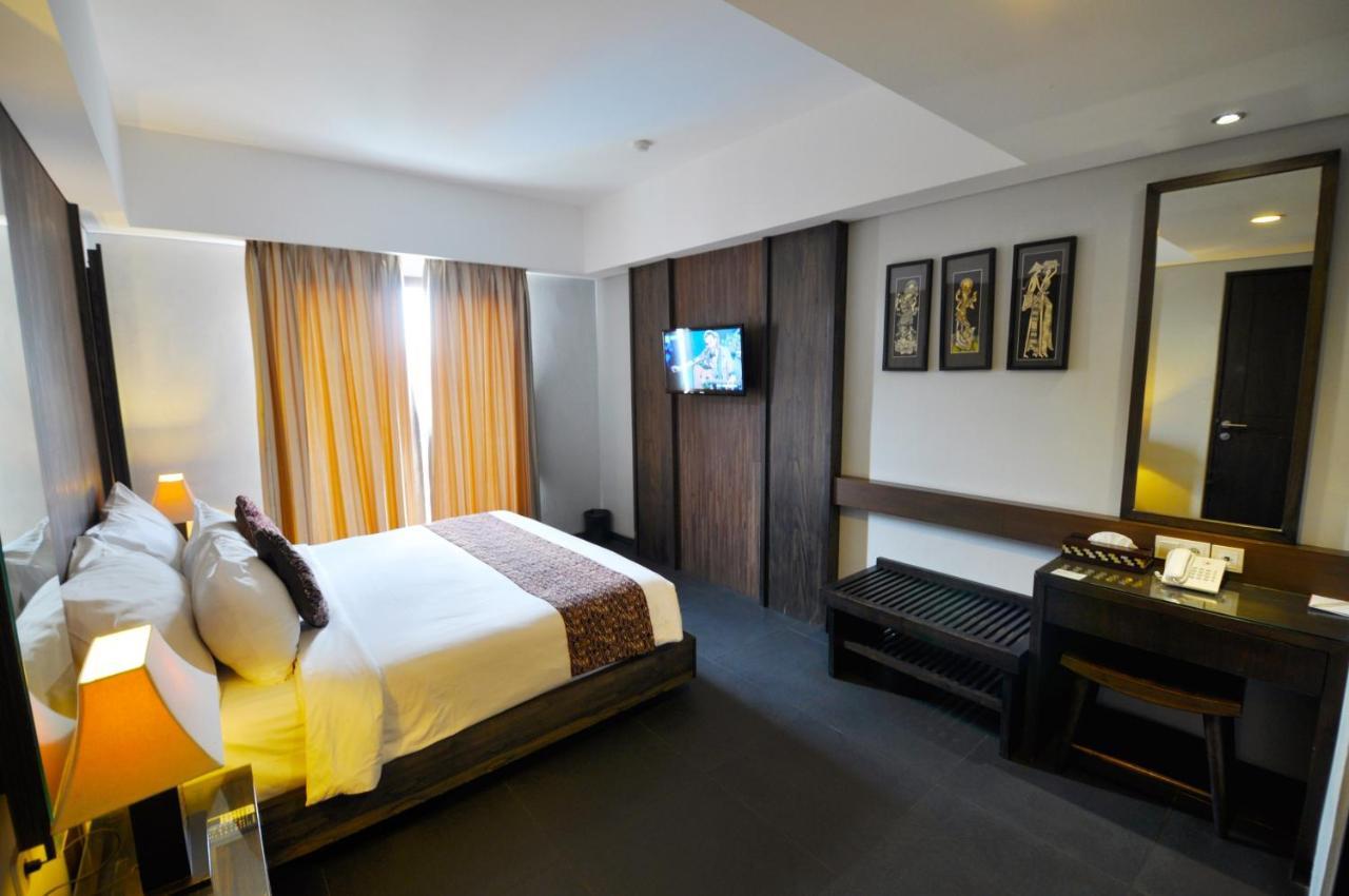 Ping Hotel Семіньяк Екстер'єр фото