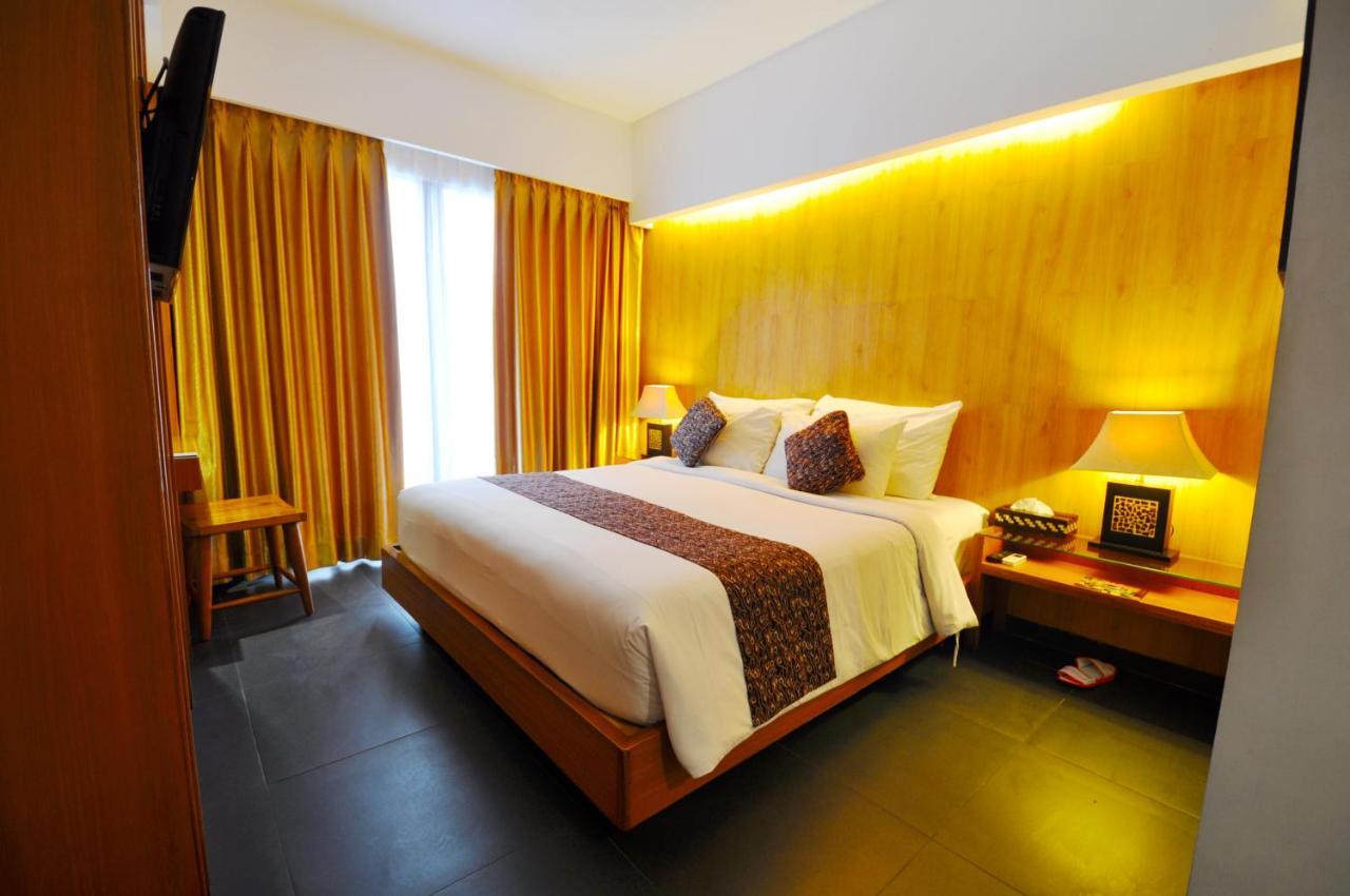 Ping Hotel Семіньяк Екстер'єр фото